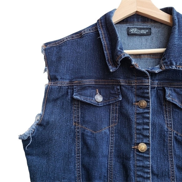 Denim Vest with Embroidered Calavera, Size XL - Picture 3 of 8